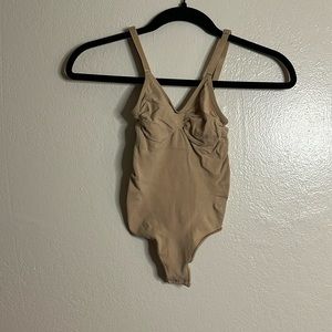 NWOT SKIMS Seamless Sculpt Thong Bodysuit